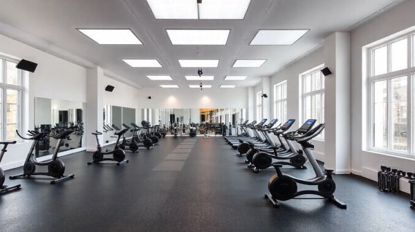 Découvrez la salle de sport moderne Studio 208 rue de Vaugirard à Paris